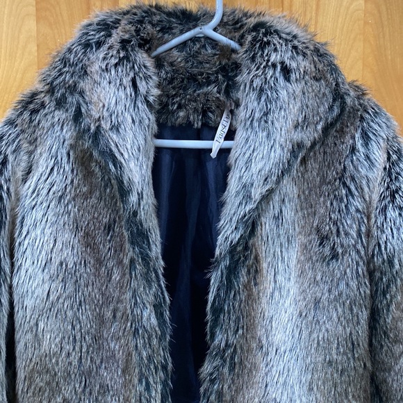 Faux Fur Jacket from LF - Picture 5 of 6